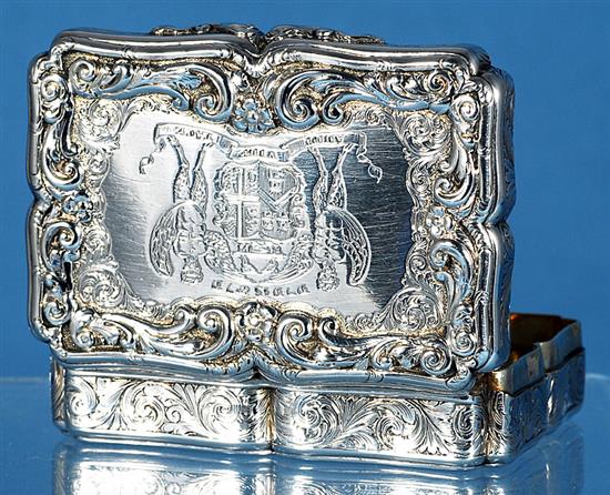 A large Victorian silver presentation table snuff box, Length 85 mm Width 62mm Weight 5oz/143grms